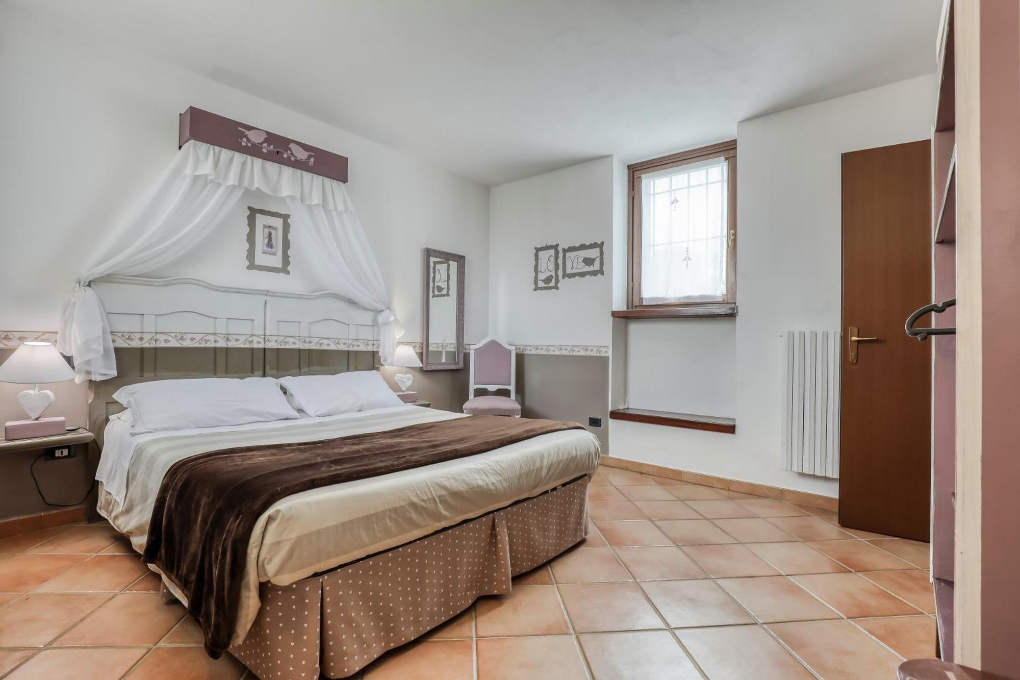 Ca' Del Monte Alloggio per agriturismo Serra del Monte